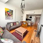 G Tower At Divan Near To Mimar Sinan Metro Station Apartman