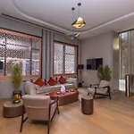 G Tower At Divan Near To Mimar Sinan Metro Station Apartment