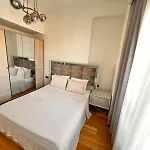 G Tower At Divan Near To Mimar Sinan Metro Station Apartment