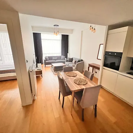 Apartment G Tower At Divan Near To Mimar Sinan Metro Station