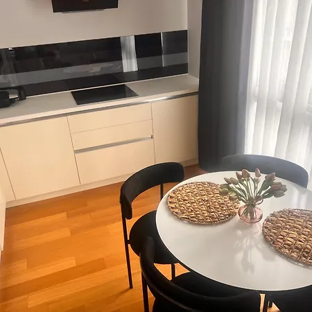 G Tower At Divan Near To Mimar Sinan Metro Station דירה