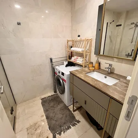 Apartment G Tower At Divan Near To Mimar Sinan Metro Station